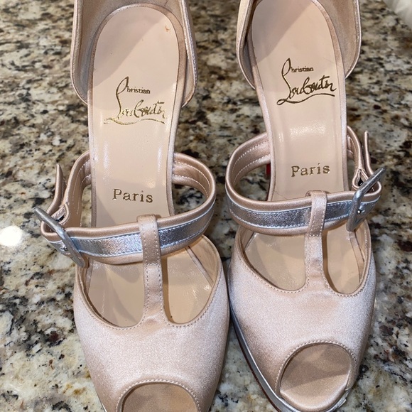 Christian Louboutin Satin Silver Ivory Heels 39 - Picture 13 of 15